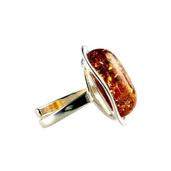 PIERŚCIONEK SREBRNY REGULOWANY Z CERTYFIKOWANYM BURSZTYNEM – OWALNY – SREBRO 925