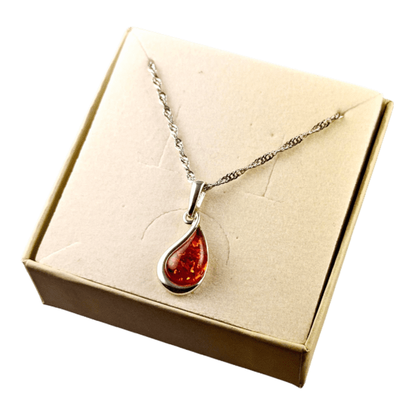 Wisiorek srebrny z certyfikowanym bursztynem - piękny elegancki - koniakowy bursztyn