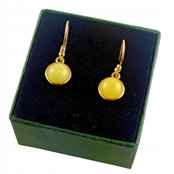 24f9a751e015d2b459a948f650ee1cef.jpg Kolczyki złote z bursztynem - bigiel otwarty - srebro pozłacane 925