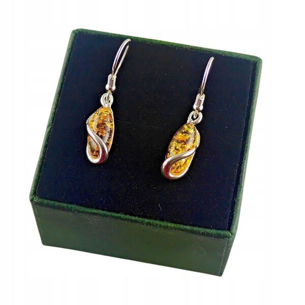 70ea9bee8f95a305a7573c61be12d188.jpg KOLCZYKI SREBRNE z CERTYFIKOWANYM Bursztynem Bigiel Srebro 925 na Prezent