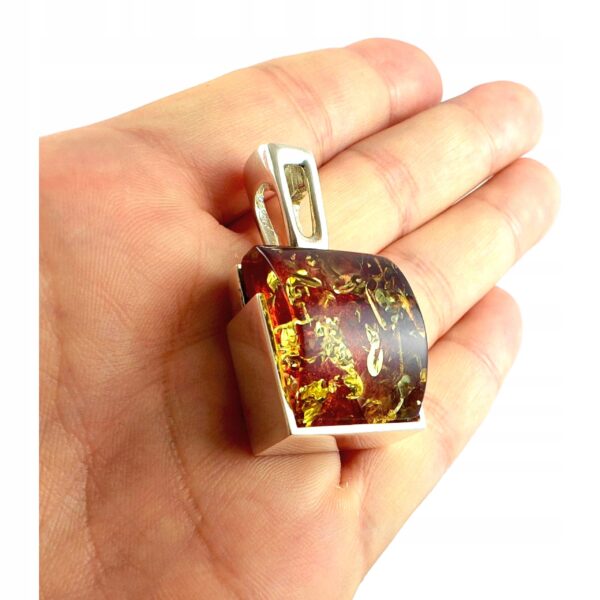 99c271227434d50d5cc9e0d729e6c835.jpg Niepowtarzalny wisiorek srebrny z dużym zielonym bursztynem - unikat - Srebro 925