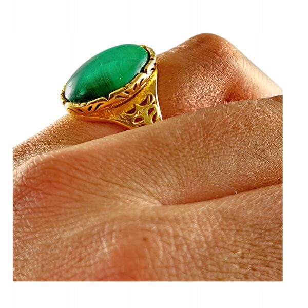 bb610eb4d3004adb9e79cd9672f0fa8b.jpg ZŁOTY PIERŚCIONEK Regulowany z MALACHITEM PIĘKNY ELEGANCKI SREBRO Pozłacane