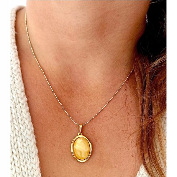 WISIOREK ZŁOTY Z CERTYFIKOWANYM BURSZTYNEM ZAWIESZKA SREBRO POZŁACANE 925