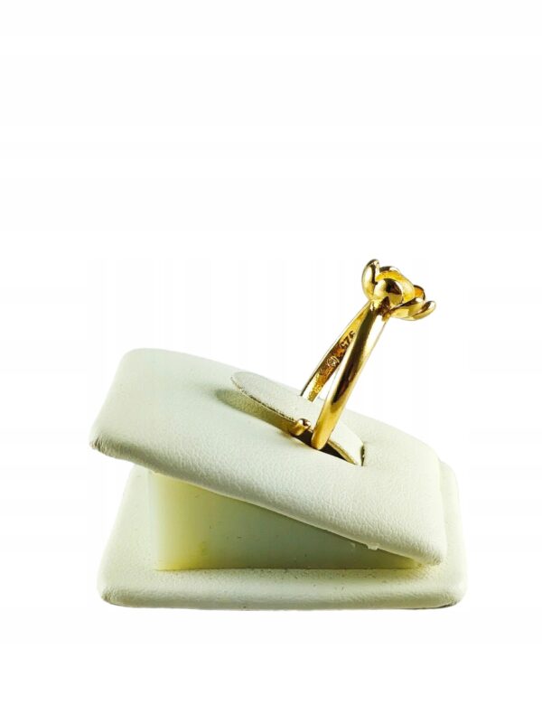 Pierścionek srebrny pozłacany z bursztynem - kwiatek