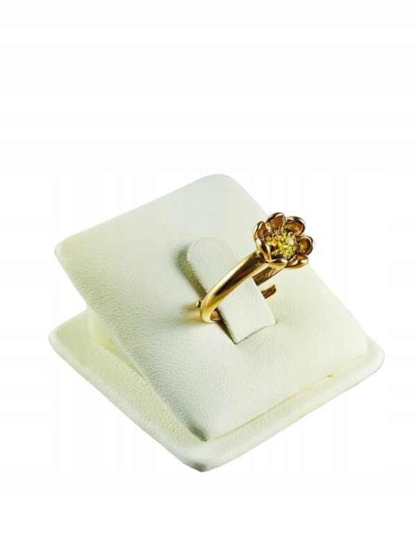 Pierścionek srebrny pozłacany z bursztynem - kwiatek