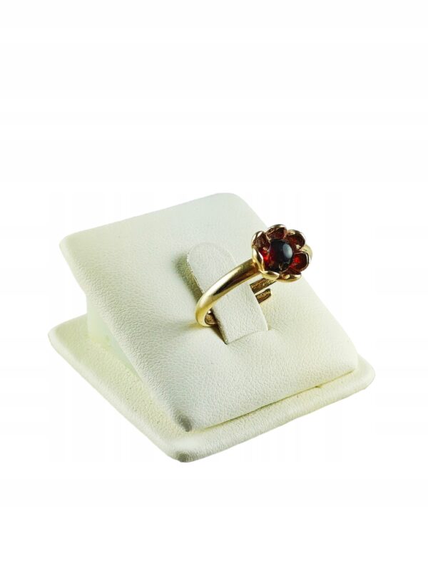 Pierścionek srebrny pozłacany z bursztynem - kwiatek