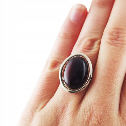 Pierścionek srebrny z bursztynem - owalny klasyczny