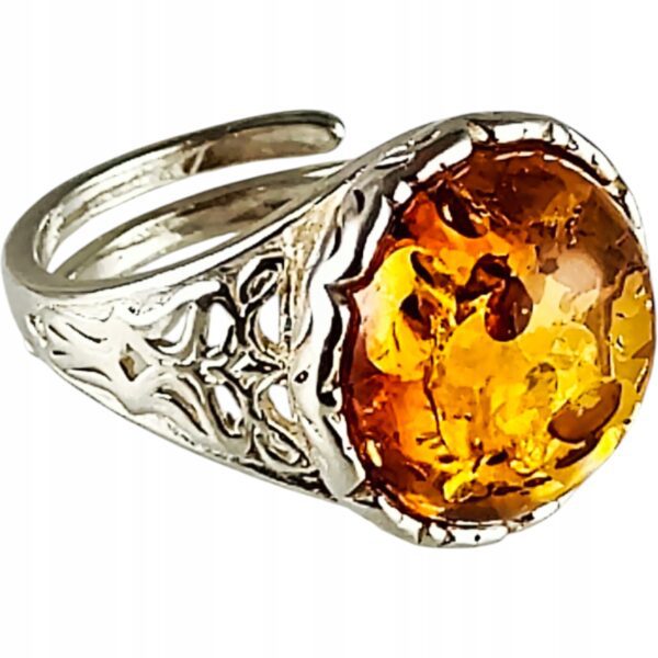 Pierścionek srebrny z bursztynem - okrągły z ażurowym zdobieniem