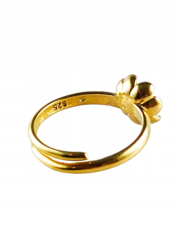 Pierścionek srebrny pozłacany z bursztynem - kwiatek