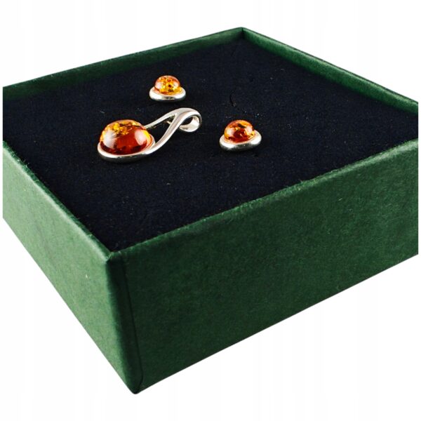 Delikatny komplet - Kolczyki i wisiorek srebrny z koniakowym bursztynem