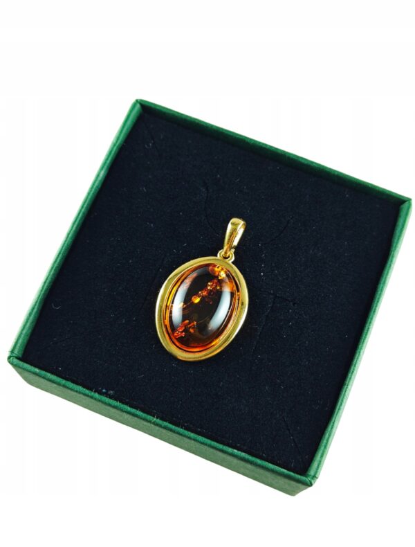 7645676487d9ea2e5182091eaa26d9a5.jpg WISIOREK ZŁOTY Z CERTYFIKOWANYM BURSZTYNEM ZAWIESZKA SREBRO POZŁACANE 925