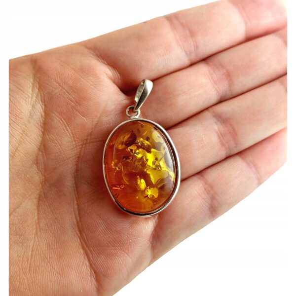 7df2ae1e2d827c59eb3b6eb9c7d30ab1.jpg WISIOREK SREBRNY z CERTYFIKOWANYM Bursztynem PIĘKNY NATURALNY Srebro 925