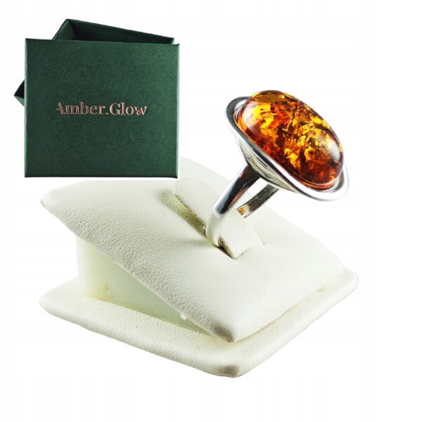Pierścionek srebrny z bursztynem - owalny klasyczny