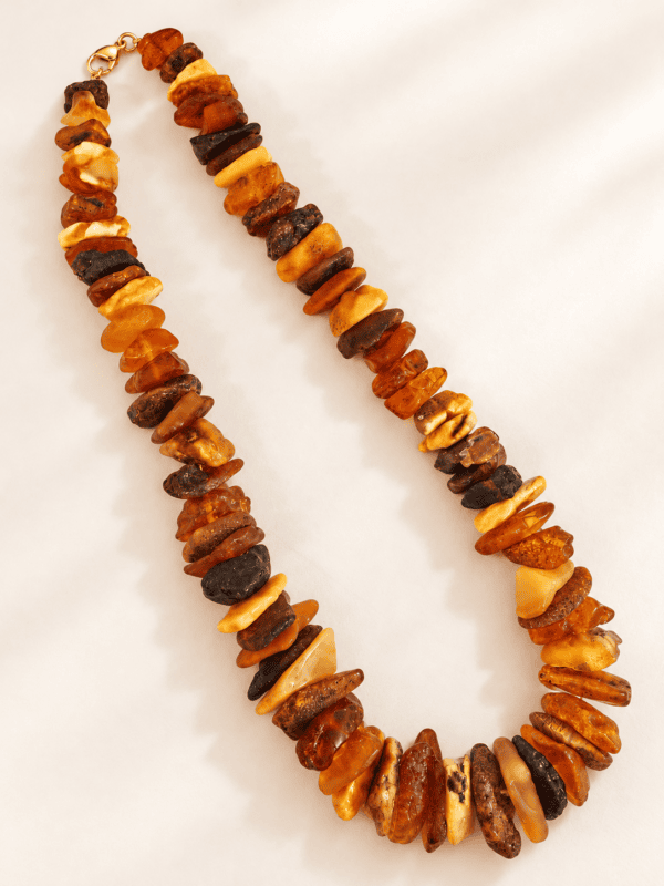 Naszyjnik z sieczki bursztynowej kolorowy ręcznie wykonany PL Certyfikat – 45 cm Amber Glow Naszyjnik z sieczki bursztynowej kolorowy ręcznie wykonany PL Certyfikat – 45 cm Amber Glow