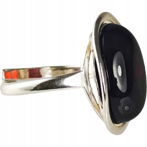 Pierścionek srebrny z bursztynem - owalny klasyczny