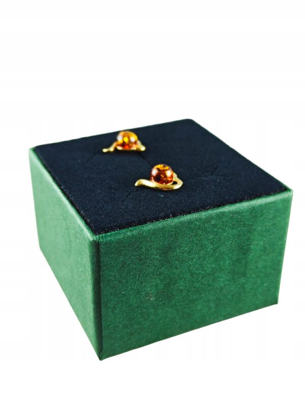 Kolczyki srebrne pozłacane serduszka z bursztynem