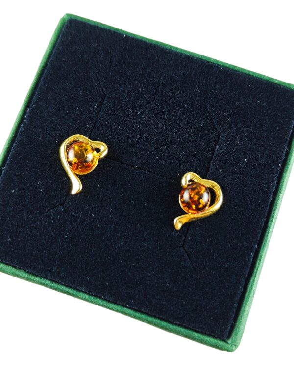 Kolczyki srebrne pozłacane serduszka z bursztynem