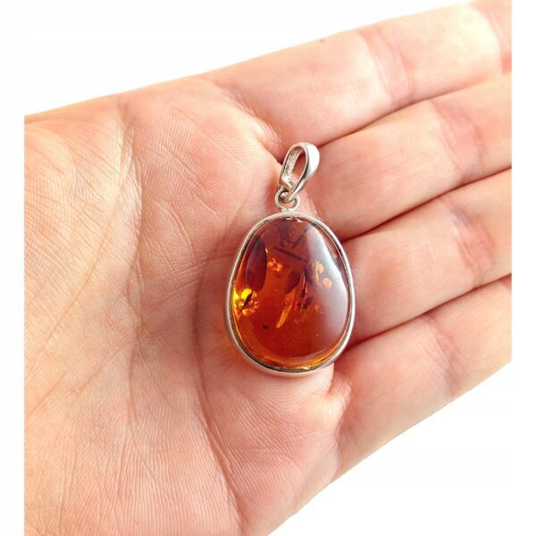 c59a7493433575208684fa89f9ae6356.jpg WISIOREK SREBRNY z CERTYFIKOWANYM Bursztynem PIĘKNY NATURALNY Srebro 925