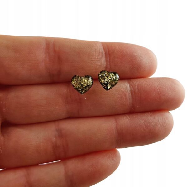 d3656296c2b5747abd11460e65405215.jpg Kolczyki srebrne bursztynowe serduszka - zielony bursztyn