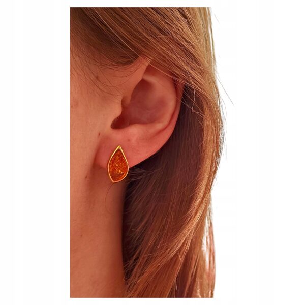 KOLCZYKI ZŁOTE Z CERTYFIKOWANYM BURSZTYNEM KLASYCZNE SREBRO POZŁACANE 925