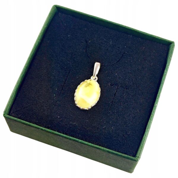 e38a15c7c413dcd9ec0df13f47b0edf2.jpg WISIOREK SREBRNY Z CERTYFIKOWANYM BURSZTYNEM ŚLICZNA DELIKATNA SREBRO 925