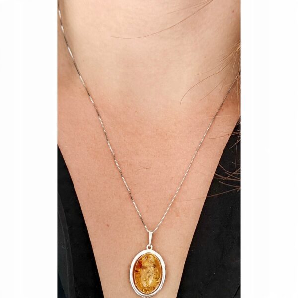 f1a67cdd850b65a4bfa5c565fad838cb.jpg WISIOREK SREBRNY z DUŻYM CERTYFIKOWANYM Bursztynem Srebro ELEGANCKA PIĘKNA