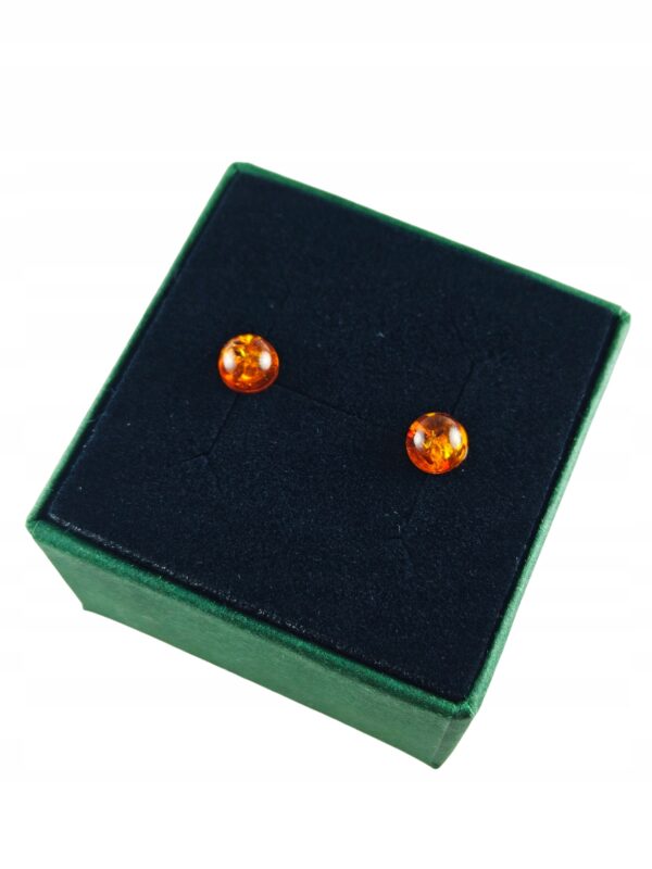 Kolczyki srebrne bursztynowe okrągłe - koniakowy bursztyn