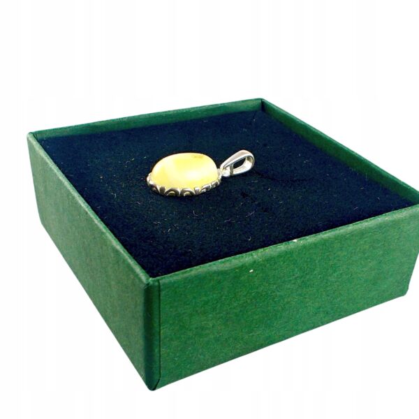 WISIOREK SREBRNY Z CERTYFIKOWANYM BURSZTYNEM ŚLICZNA DELIKATNA SREBRO 925