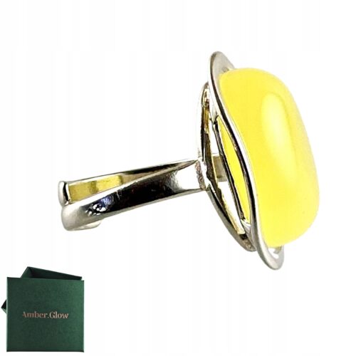 Pierścionek srebrny regulowany z mlecznym bursztynem - owalny klasyczny