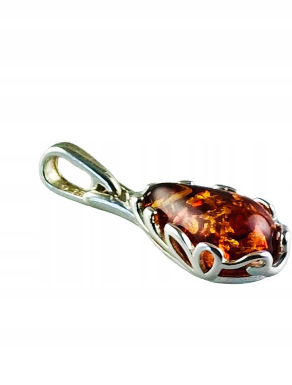 Wisiorek srebrny z koniakowym bursztynem - koronkowy