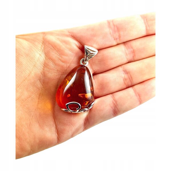 WISIOREK SREBRNY z CERTYFIKOWANYM Bursztynem NIEPOWTARZALNY SREBRO 925