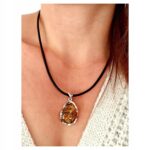 25d142ad9b70e88f0962f37bc9a0f31e.jpg WISIOREK SREBRNY z CERTYFIKOWANYM Bursztynem NIEPOWTARZALNY SREBRO 925