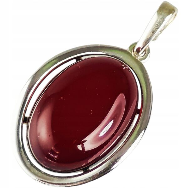 Wisiorek srebrny z wiśniowym bursztynem