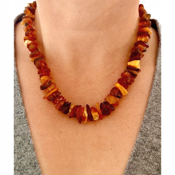 Naszyjnik z Surowego Bursztynu Certyfikowanego ręcznie wykonany na Tarczycę