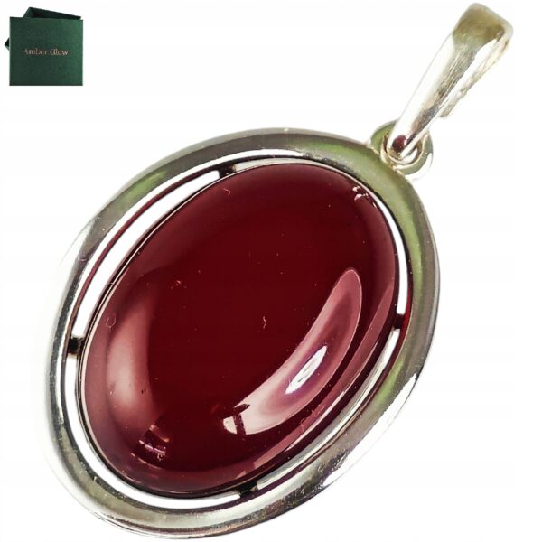 Wisiorek srebrny z wiśniowym bursztynem