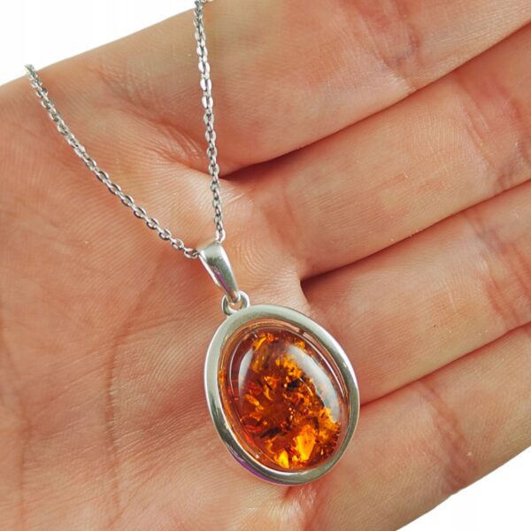 Wisiorek srebrny z koniakowym bursztynem