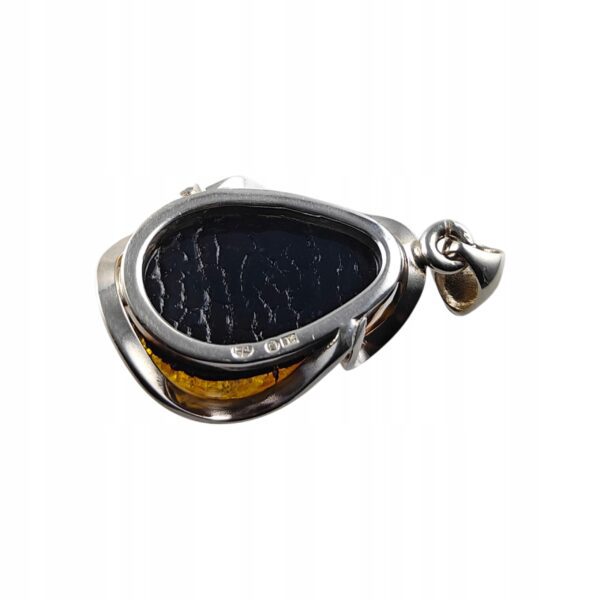 77c3d488d35a56d9de4388e889bb3f67.jpg WISIOREK SREBRNY z CERTYFIKOWANYM Bursztynem NIEPOWTARZALNY SREBRO 925