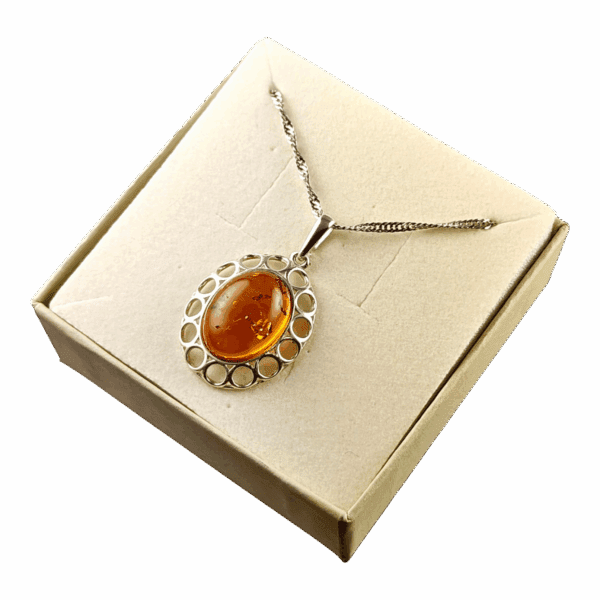 Wisiorek srebrny z dużym koniakowym bursztynem