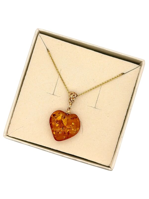 IMG_1299-Photoroom Serce SERDUSZKO Wisiorek Z CERTYFIKOWANEGO bursztynu pozłacane Srebro 925