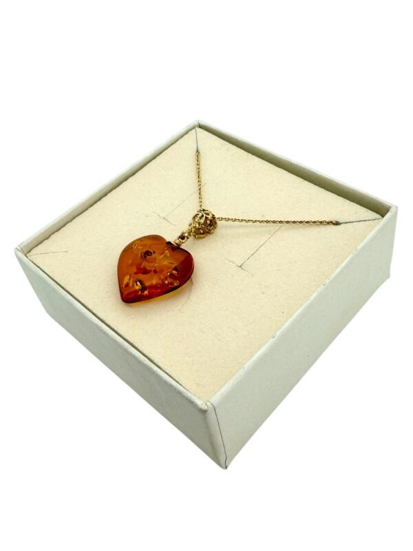 IMG_1303-Photoroom Serce SERDUSZKO Wisiorek Z CERTYFIKOWANEGO bursztynu pozłacane Srebro 925