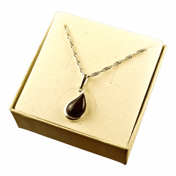 Wisiorek srebrny z certyfikowanym bursztynem - piękny elegancki - wiśniowy bursztyn