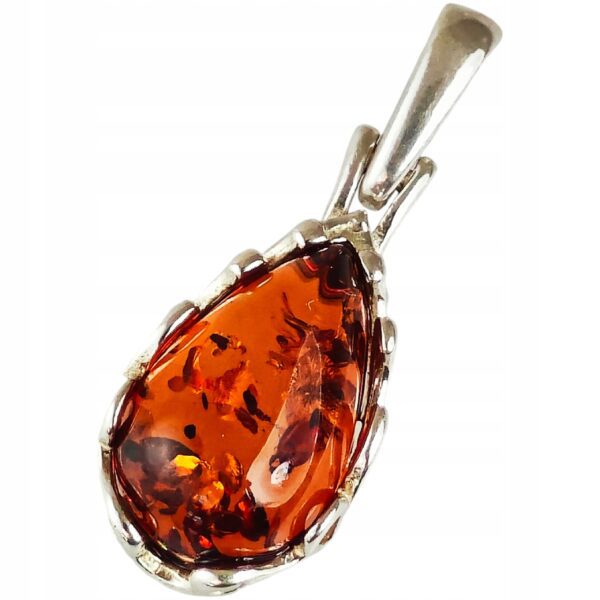 Wisiorek srebrny z koniakowym bursztynem - koronkowy