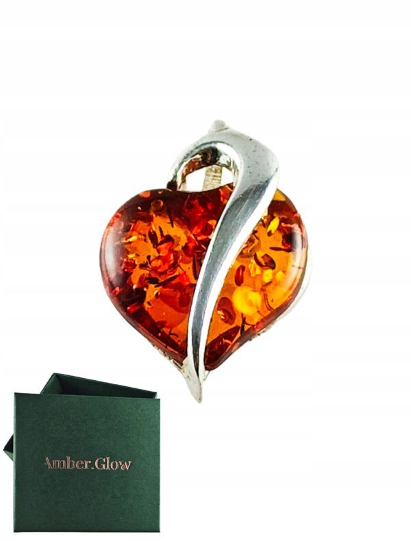 ee4639f33d418c9fcda9f2e3ac26b9e4.jpg Wisiorek Serce srebrny z bursztynem Bałtyckim SERCE SREBRO 925