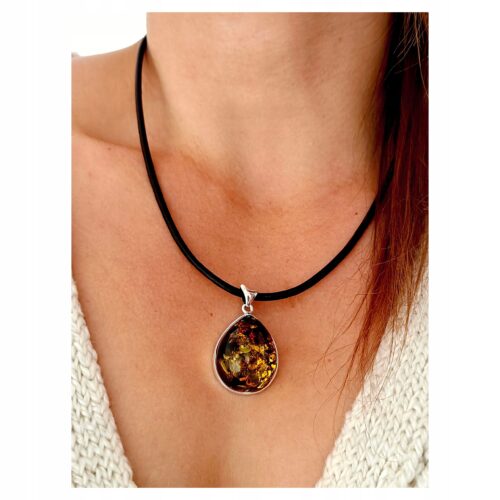 WISIOREK SREBRNY z CERTYFIKOWANYM Bursztynem NIEPOWTARZALNY SREBRO 925