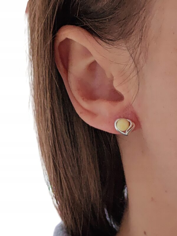 Kolczyki srebrne serduszka z bursztynem