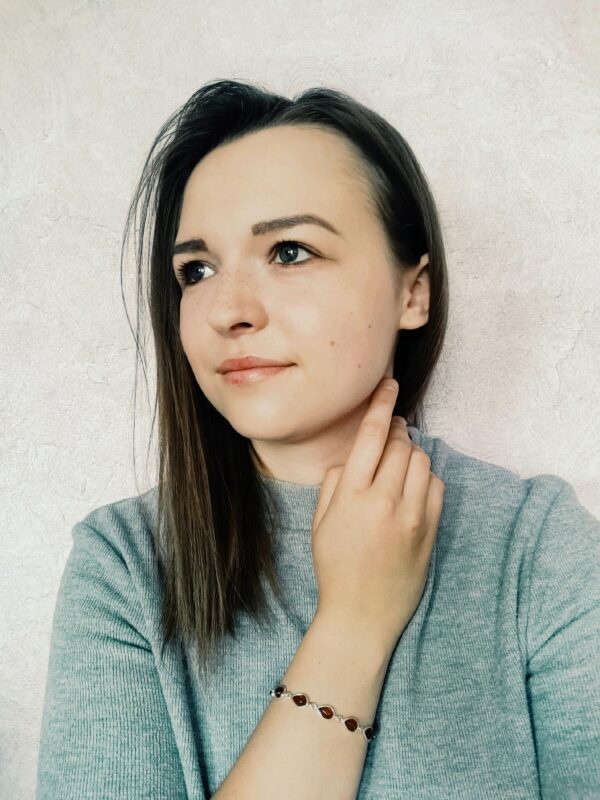 Bransoletka srebrna z wielokolorowym bursztynem