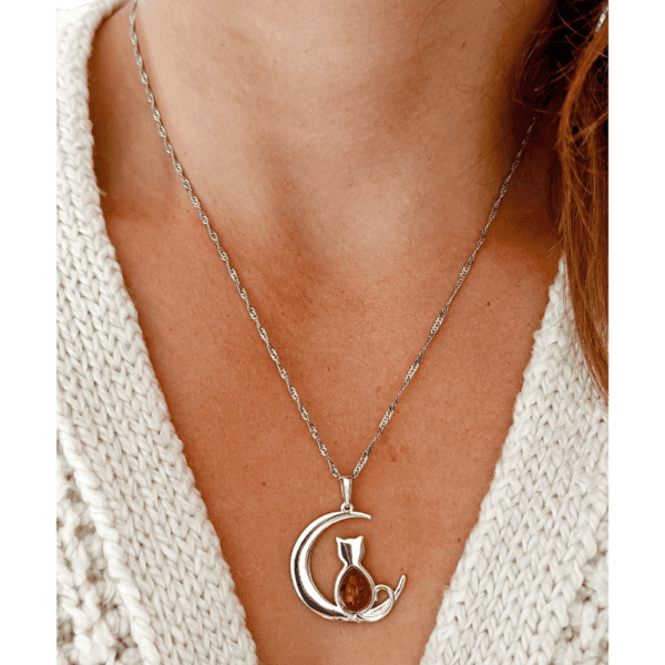 WISIOREK SREBRNY z CERTYFIKOWANYM Bursztynem KOT NA KSIĘŻYCU Piękny Śliczny