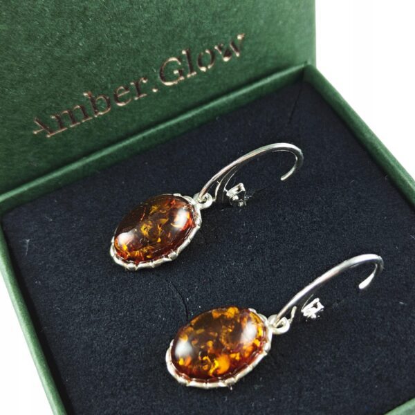 b55a36107b92112de87be165c3c58ec2.jpg Kolczyki srebrne z bursztynem - wiszące