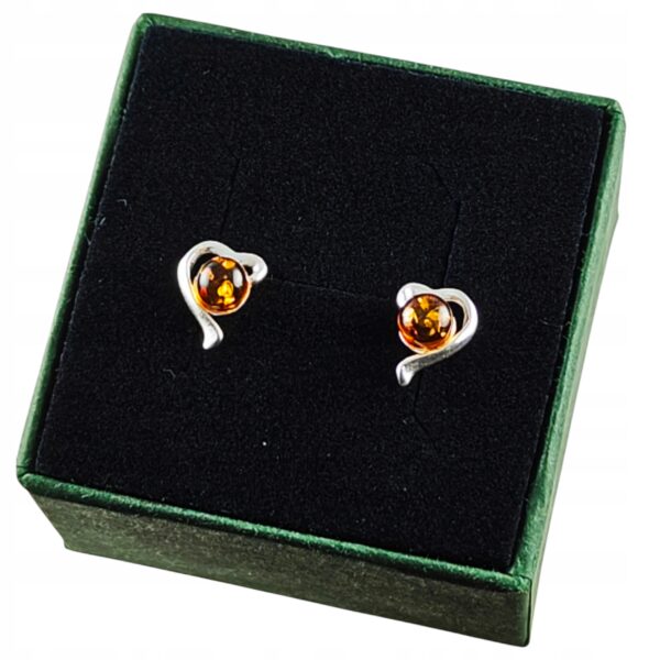 Kolczyki srebrne serduszka z bursztynem