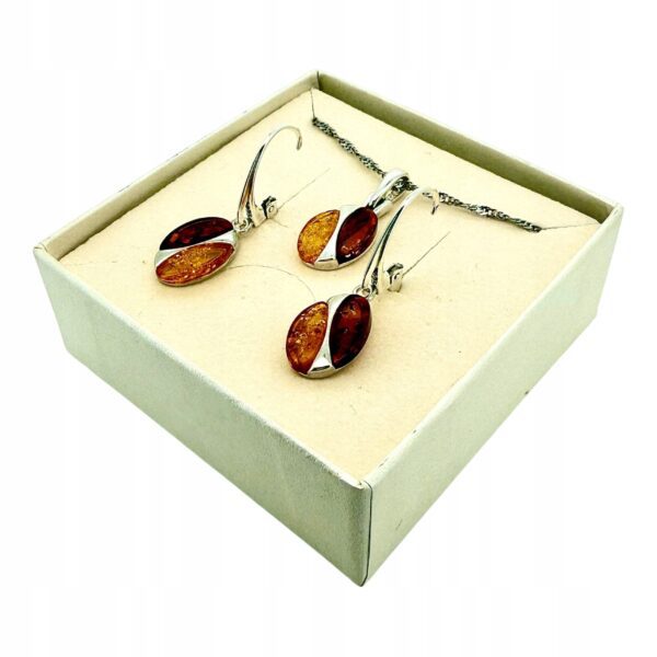 KOMPLET KOLCZYKI WISIOREK Z CERTYFIKOWANYM BURSZTYNEM PIĘKNY SREBRO 925